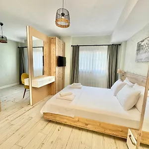 Otel Aksoy Taş Ev
